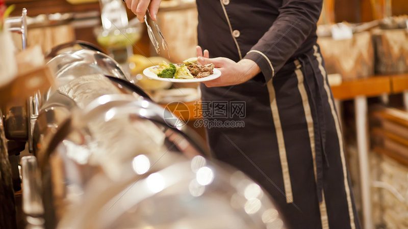团餐食材配送：代理与自营的差异化解析