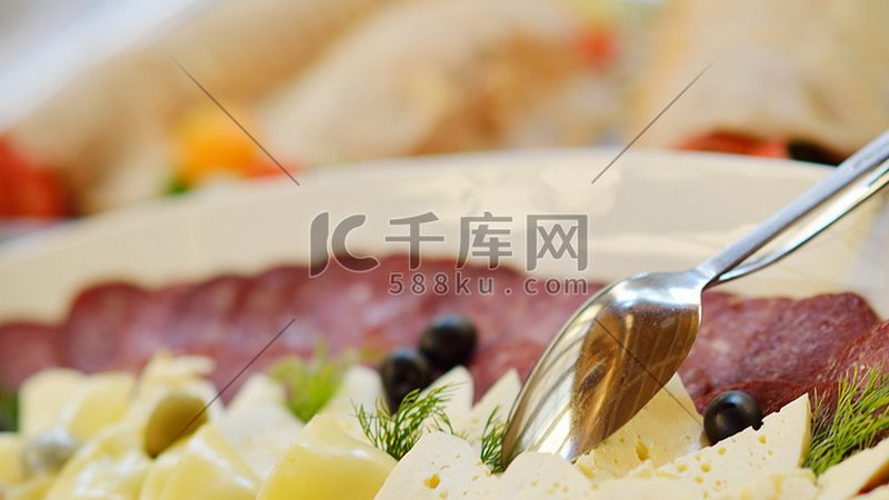 蜜饯果干批发市场探秘：如何找到优质散装货源